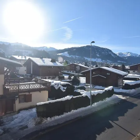 Jaillet 3 6 Personnes *